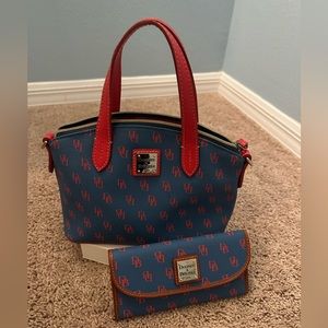 Small Dooney & Bourke tote and wallet